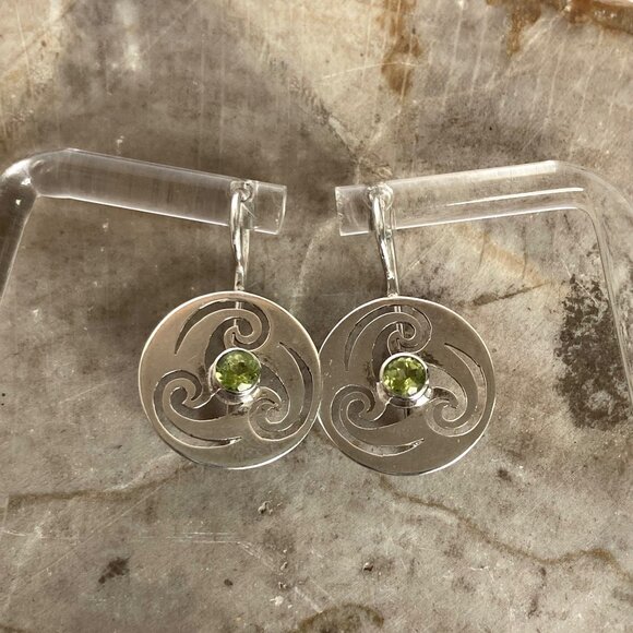 Sterling Silver 925 Round Peridot Pierced Celtic Style Dangle Drop Earrings - Picture 12 of 16